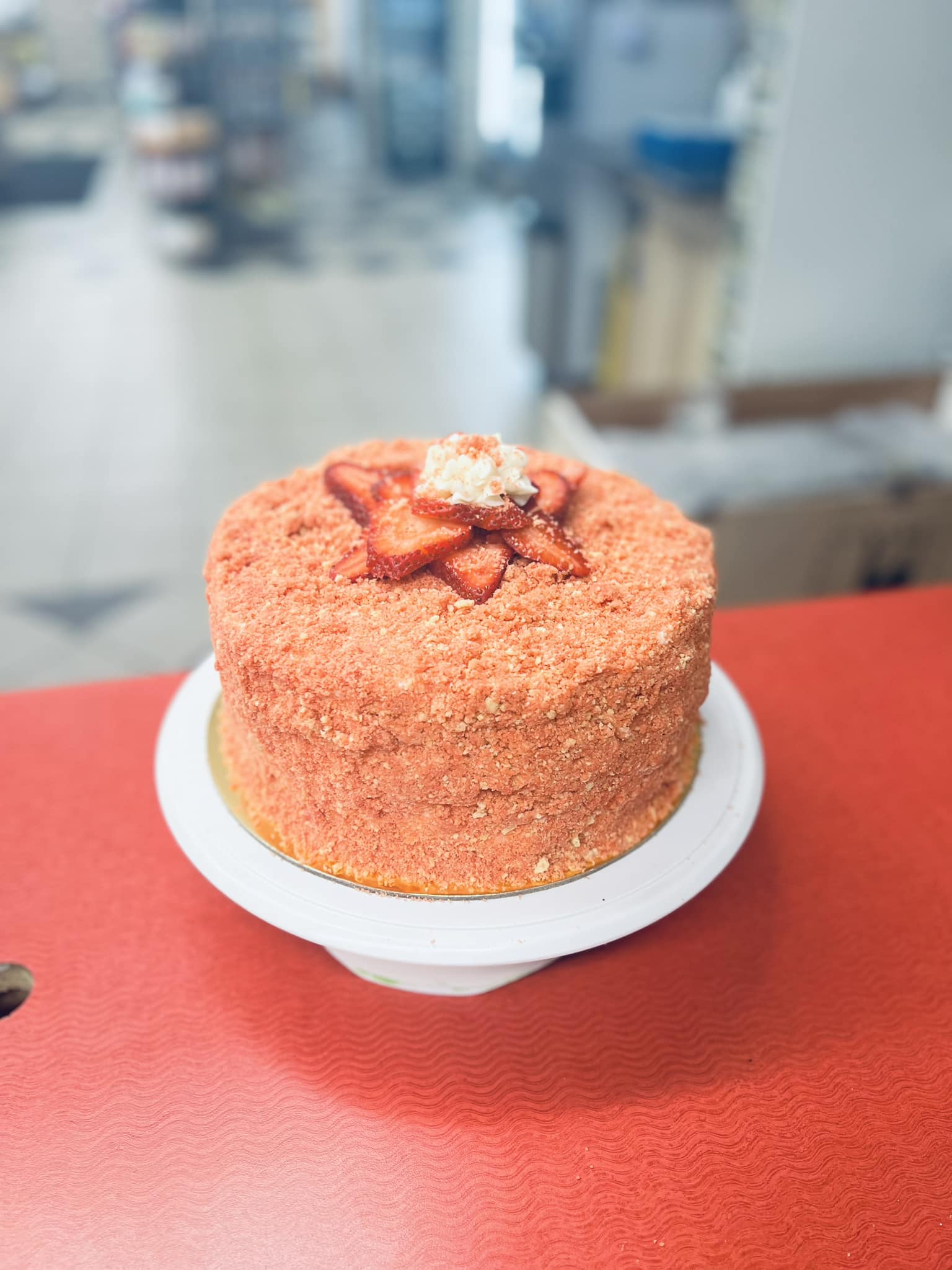 6 inch deorated cake